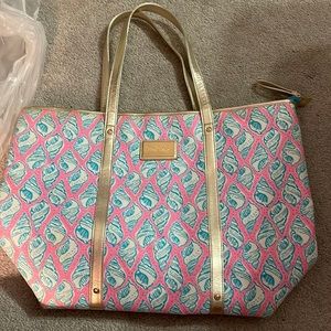 Lilly Pulitzer tote bag!